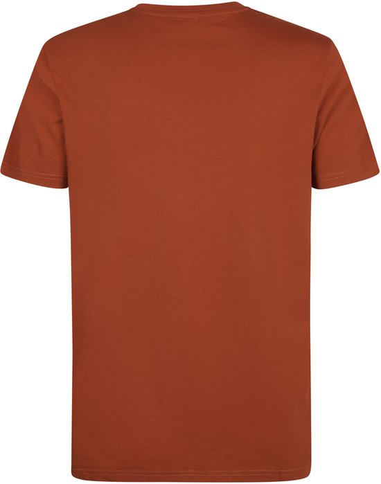 Een effen oranje t-shirt met korte mouwen, gezien vanaf de achterkant.