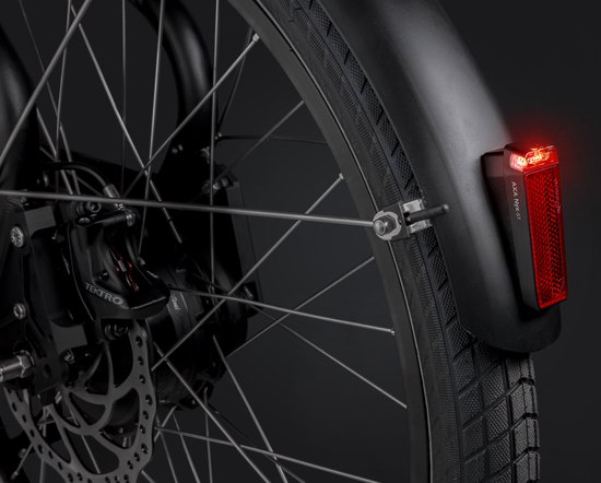 AXA Nyx Dynamo Achterlicht - LED Fietsverlichting - Steady Functie - Zijzichtverlichting - Spatbordmontage - 400 m Zichtbaarheid - Geïntegreerde Reflector - Rood van AXA — afbeelding 4