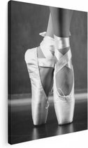 Artaza Canvas Schilderij Ballet Schoenen van een Ballerina - Zwart Wit - 60x80 - Foto Op Canvas - Canvas Print