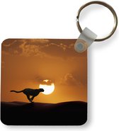 Sleutelhanger - Uitdeelcadeautjes - Silhouet van een cheeta in de woestijn - Plastic