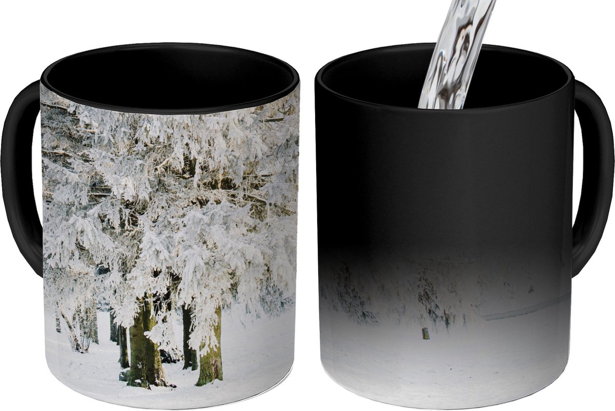 Magische Mok - Foto op Warmte Mokken - Koffiemok - Winter - Sneeuw - Boom - Magic Mok - Beker - 350 ML - Theemok