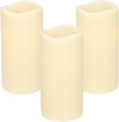 3x stuks LED kaarsen/stompkaarsen warm wit D7,5 x H15 cm - met timer - Woondecoratie - Elektrische kaarsen