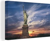 Canvas Schilderij Het Vrijheidsbeeld in de Verenigde Staten bij New York Bay - 120x80 cm - Wanddecoratie