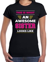 An awesome sister / een geweldige zus cadeau t-shirt zwart - dames - kado shirt  / verjaardag cadeau XL