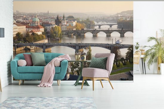 Papier peint photo peint photo vinyle - Les ponts de Prague avec un ciel gris largeur 330 cm x hauteur 220 cm - Tirage photo sur papier peint (disponible en 7 tailles)