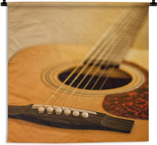 Wandkleed - Wanddoek - Schuine kijk op een akoestische gitaar - 90x90 cm - Wandtapijt