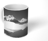 Mok - Bergmeer bij de K2 berg - zwart wit - 350 ML - Beker