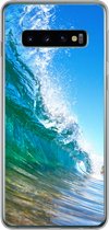 Geschikt voor Samsung Galaxy S10 hoesje - Een close-up van een golf die breekt voor de kust van Hawaii - Siliconen Telefoonhoesje