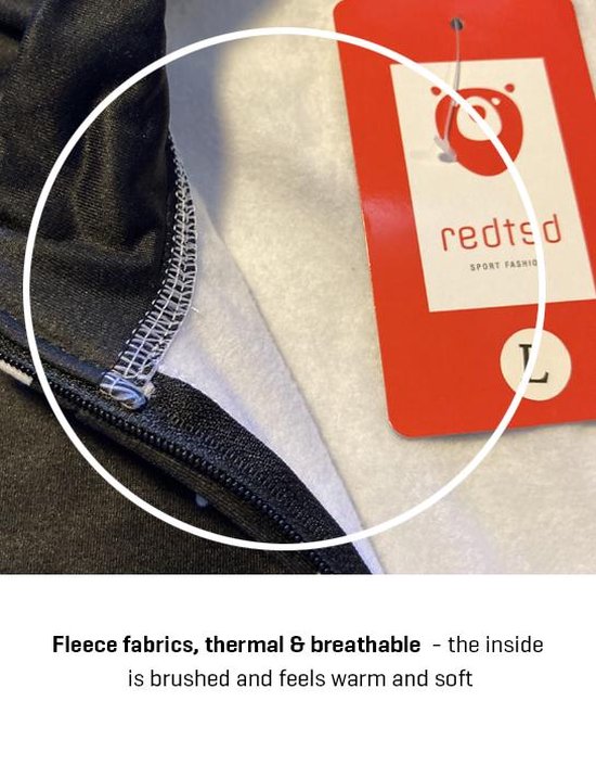 Binnenzijde van zwarte wielertrui met fleece voering en rode "redted" maat L label.