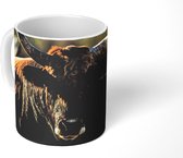 Mok - Bruine stier onscherpe achtergrond - 350 ML - Beker