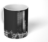 Mok - Contrasterende vormen van Nederlandse architectuur in Rotterdam in zwart-wit - 350 ML - Beker