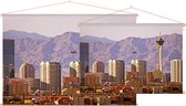 Skyline van Las Vegas en The Strat voor Red Rock Canyon - Foto op Textielposter - 120 x 80 cm