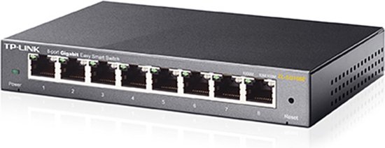 Zwarte TP-Link 8-poorts Gigabit Easy Smart Switch, schuin van voren bekeken.