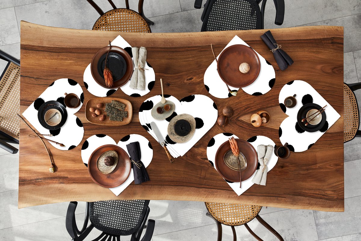 Onderleggers - Placemats - Placemats hartje - Stippen - Patroon - Zwart Wit - 10 stuks
