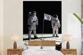 Behang - Fotobehang Maan - Astronauten - Maan - Breedte 225 cm x hoogte 350 cm