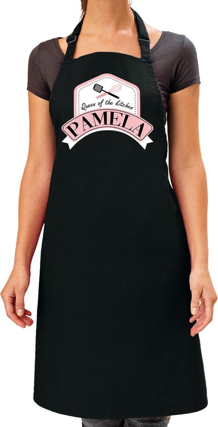 Naam cadeau Pamela - Queen of the kitchen keukenschort/ barbecue schort zwart - dames/ vrouwen - Cadeau moederdag/ verjaardag