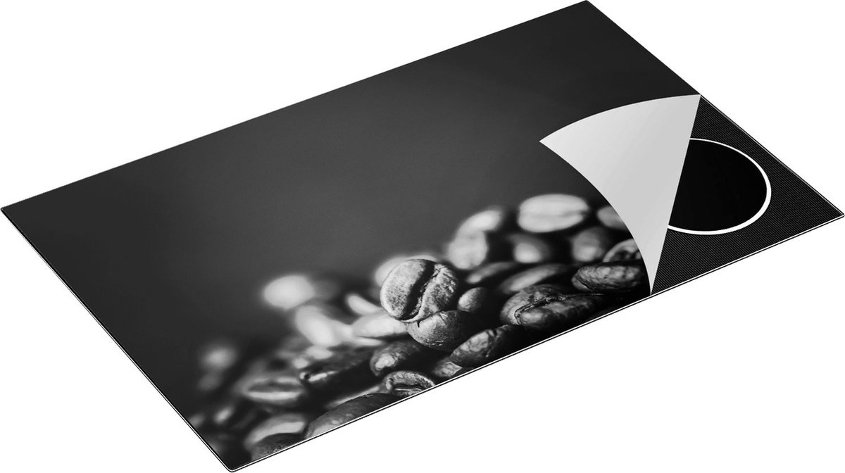 Chefcare Inductie Beschermer Koffie Bonen op een Zwart Achtergrond - Zwart Wit - 85x50 cm - Afdekplaat Inductie - Kookplaat Beschermer - Inductie Mat