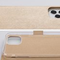 Étui doré texturé, montrant le compartiment de la caméra du téléphone et l'intérieur de l'étui.