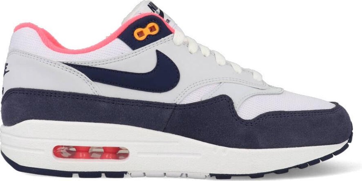 Nike air max 1 dames sneakers wit/donkerblauw vind je in Sneakerstad