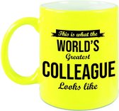 Worlds Greatest Colleague cadeau koffiemok / theebeker neon geel 330 ml