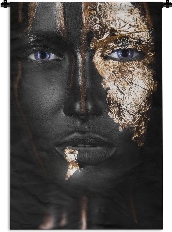 Wandkleed Black & Gold 2:3 - Portret van een vrouw met goud op haar gezicht Wandkleed katoen 90x135 cm - Wandtapijt met foto