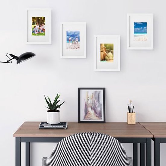 Set van 12 fotolijsten 10x15 cm met witte houtnerf lijst, witte fotoli
