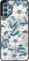 Casimoda® hoesje - Geschikt voor Samsung Galaxy A32 5G - Bloemen / Floral blauw - Zwart TPU Backcover - Bloemen - Blauw