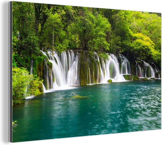 Wanddecoratie Metaal - Aluminium Schilderij Industrieel - De groene natuur boven de watervallen in het Thaise nationaal park Erawan - 90x60 cm - Dibond - Foto op aluminium - Industriële muurdecoratie - Voor de woonkamer/slaapkamer