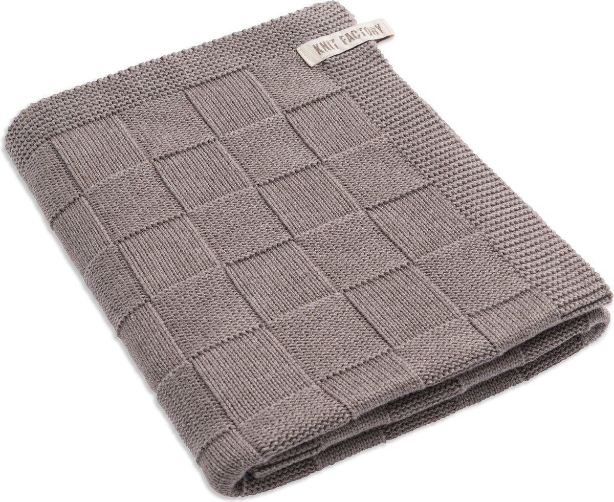 Knit Factory Gebreide Handdoek - Handdoek badkamer - Taupe - Bruin - 60x110 cm - Katoen