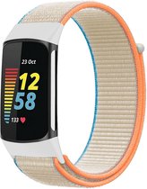 Nylon Smartwatch bandje - Geschikt voor Fitbit Charge 5 / Fitbit Charge 6 nylon bandje - beige - Strap-it Horlogeband / Polsband / Armband