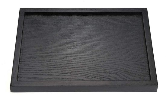Zwart houten dienblad met zichtbare houtnerf.