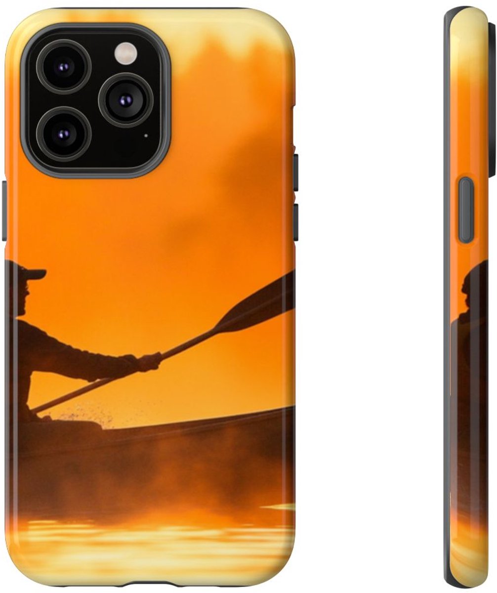 Silhouet van Kanoër bij Zonsondergang – Telefoonhoesje Geschikt voor iPhone 14 Pro Max