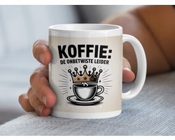 Koffie Mok, De Onbetwiste Leider Mok, Grappige Koffie Mok, Koffie Koning Mok, Koffie Cadeau, Koffieliefhebber Mok, Unieke Koffie Mok.