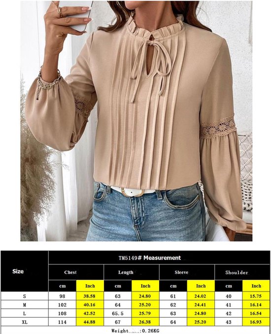 Beige Satijnlook Blouse met Knopen en Strik Beige Satijnlook Blouse met Knopen en Strik