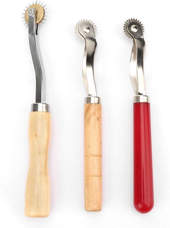 Wiel voor het markeren van stof met houten handvat en roestvrijstalen