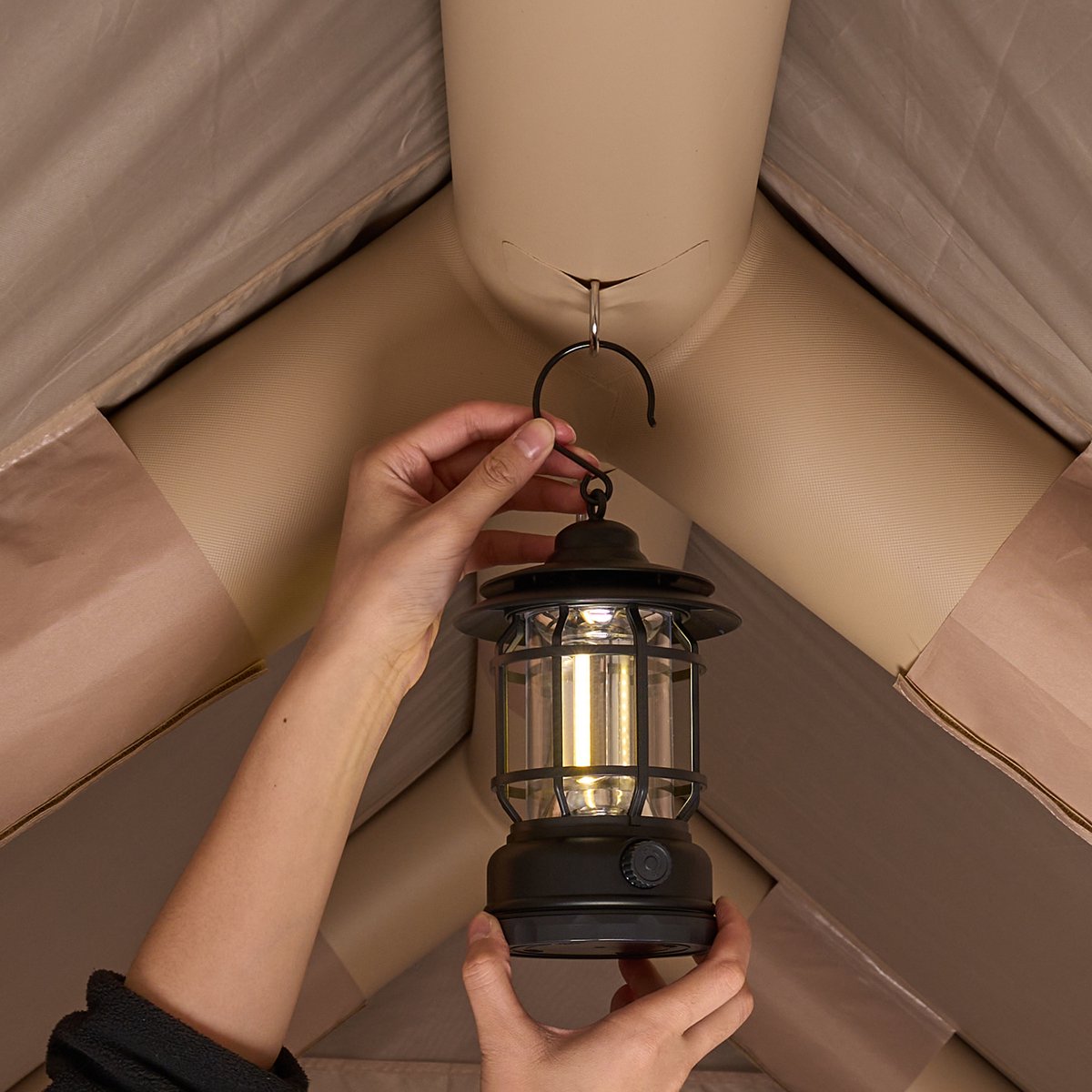 Opblaasbare Kampeertent 3x2x2 M, Geschikt voor 3-5 Personen, 300d Oxford Stof voor Alle Seizoenen, Glamping Tent met Luifel, Handpomp, Ovenopening, 2 Deuren & 2 Gaasramen – foto 4