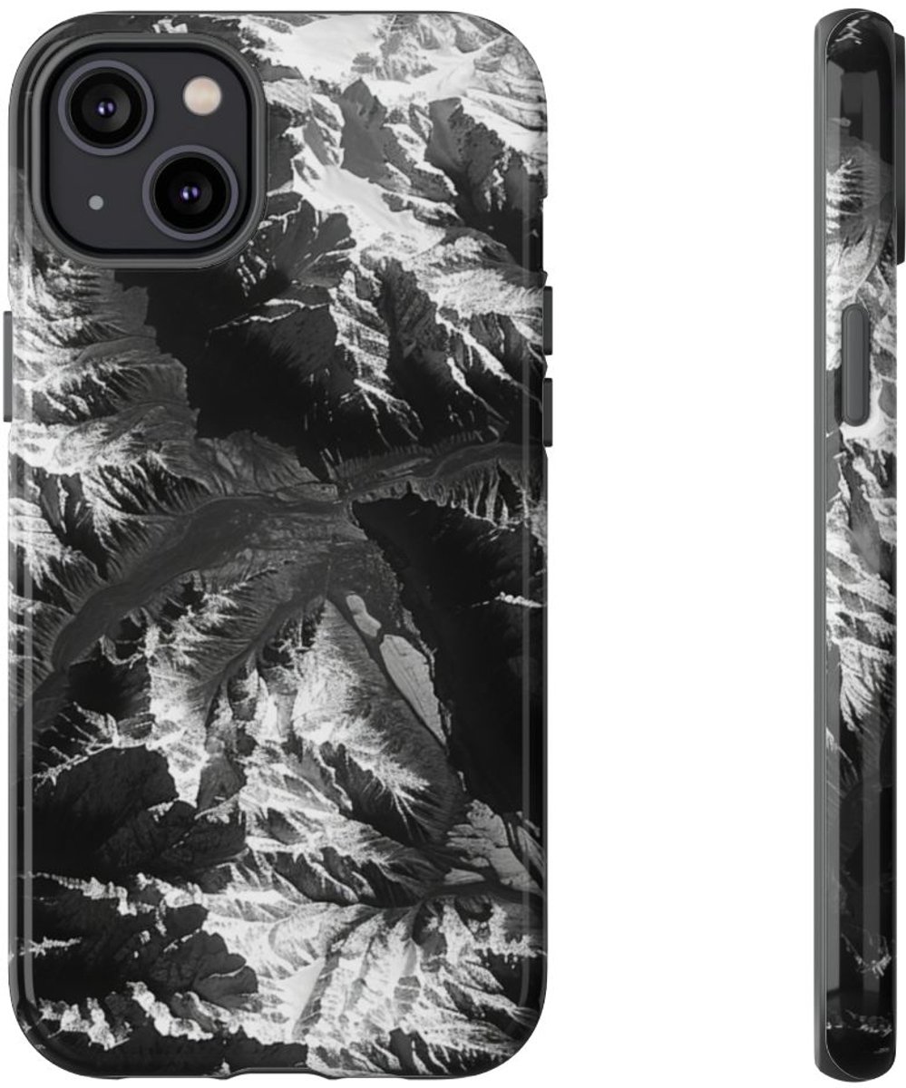 Zwart-Wit Berglandschap – Telefoonhoesje Geschikt voor iPhone 14 Plus