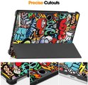 Zwarte tablethoes met een graffiti print in felle kleuren. De hoes kan rechtop staan.
