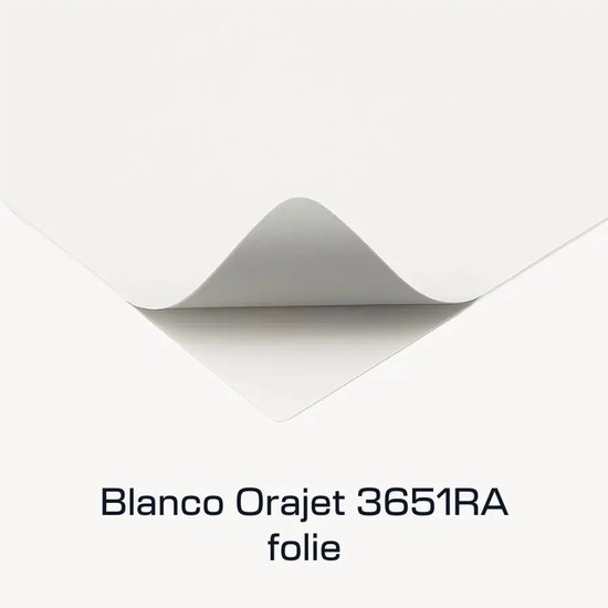 Surface blanche avec texte 'Blanco Orajet 3651RA folie'.