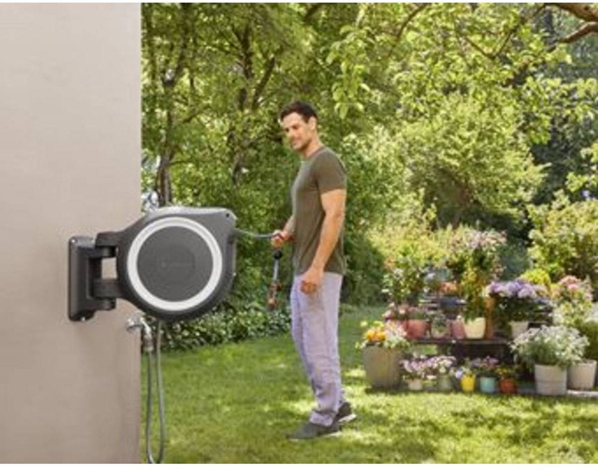 Gardena Wandslangenbox RollUp M/L Wit - 25 meter - Ø 13 mm