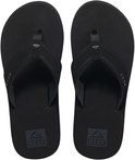Paar zwarte Reef slippers, met banden met subtiele textuur en Reef logo.
