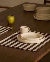 Kave Home - Set Selvana van 2 katoenen tafelkleden met beige en zwarte strepen