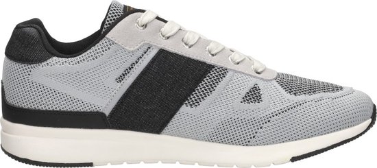 Vue latérale d'une sneaker grise avec lacets blancs et détails noirs. Logo PME Legend sur le côté.