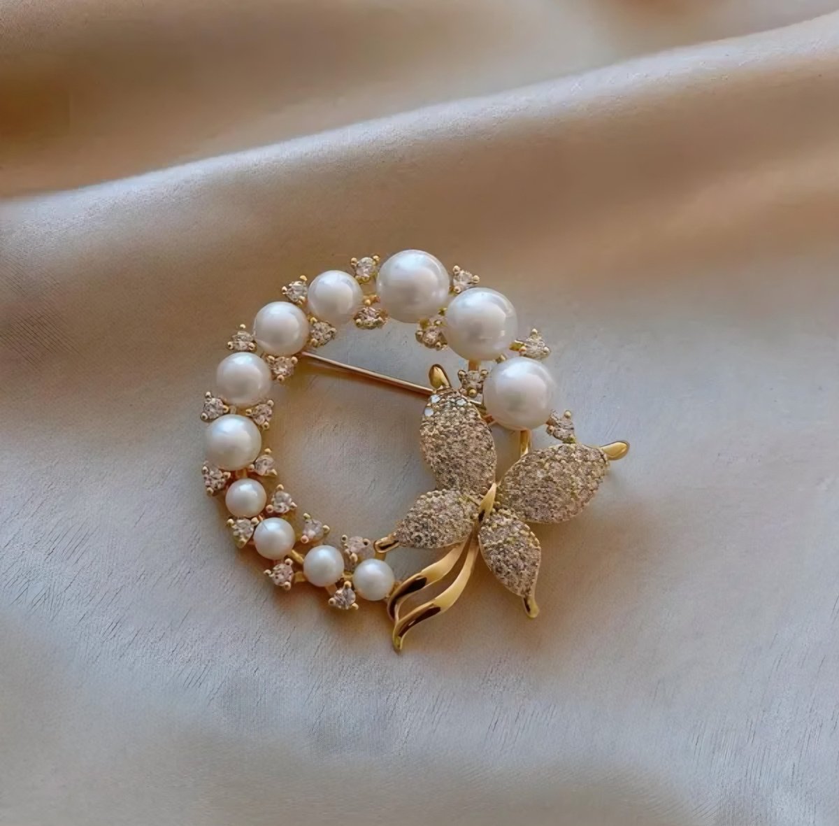 Borasi Vlinder Parel Broche | Roestvrijstaal | Broche | Dames Sieraden |