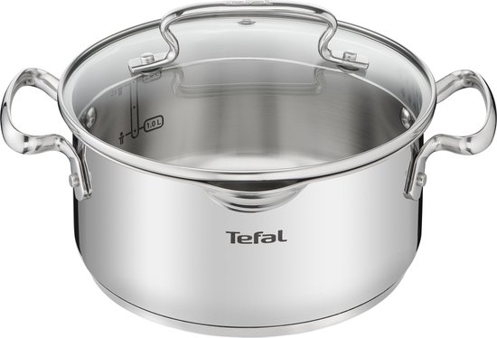 Rvs kookpan met glazen deksel, twee handvatten en maataanduiding.