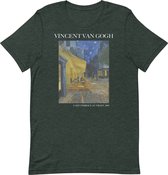 Vincent van Gogh 'Terras bij Nacht' ("Café Terrace at Night") Beroemd Schilderij T-Shirt | Unisex Klassiek Kunst T-shirt | Heather Forest | M