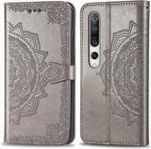 Voor Xiaomi Mi 10 5G Halverwege Mandala reliëfpatroon Horizontale flip lederen tas, met houder & kaartsleuven & portemonnee & fotolijst & lanyard (grijs)