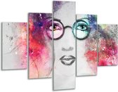 Glasschilderij -  Vrouw - Grijs, Roze - 100x70cm 5Luik - Geen Acrylglas Schilderij - GroepArt 6000+ Glasschilderijen Collectie - Wanddecoratie- Foto Op Glas