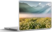 Laptop sticker - 14 inch - Bloemen - Bergen - Mist - 32x5x23x5cm - Laptopstickers - Laptop skin - Cover