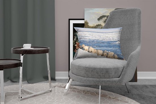 Sierkussen Mer des Wadden pour l'intérieur - Moutons sur la digue de la mer des Wadden - 50x30 cm - Coussin intérieur rectangulaire en coton